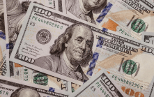 global trade dollar goods
